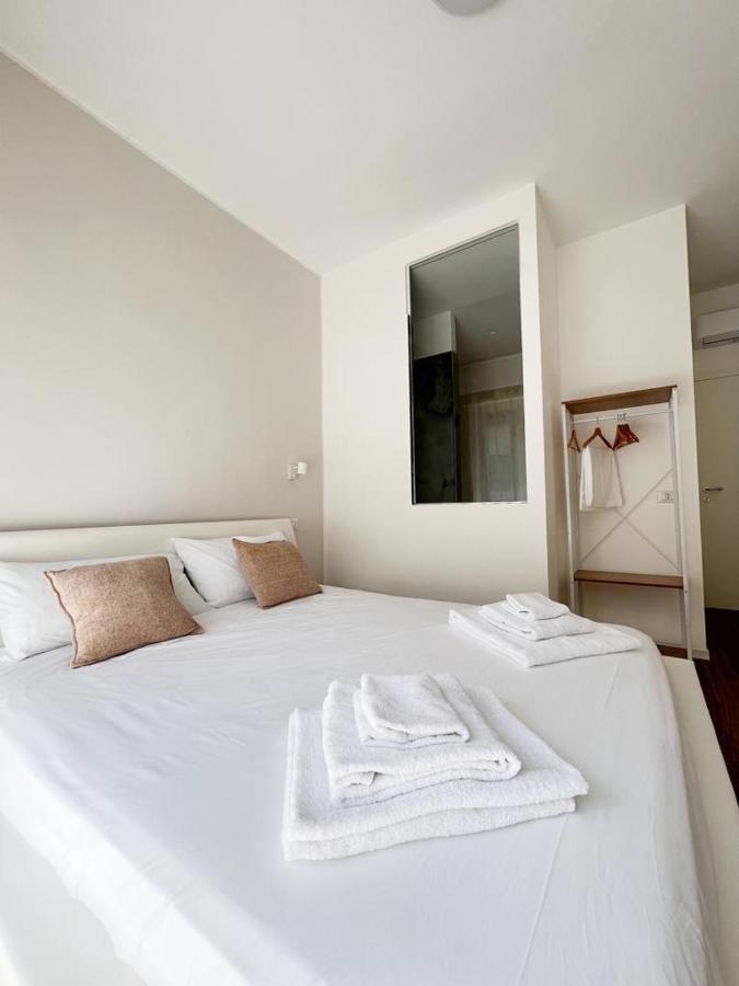Finella Charming Rooms Bari Exterior photo